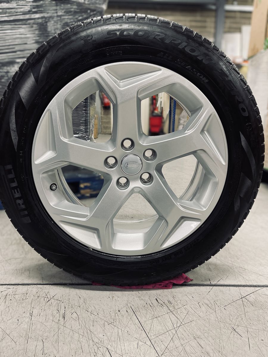 Originale Range Rover Sport/Vogue R20 Pirelli dot2022I 3