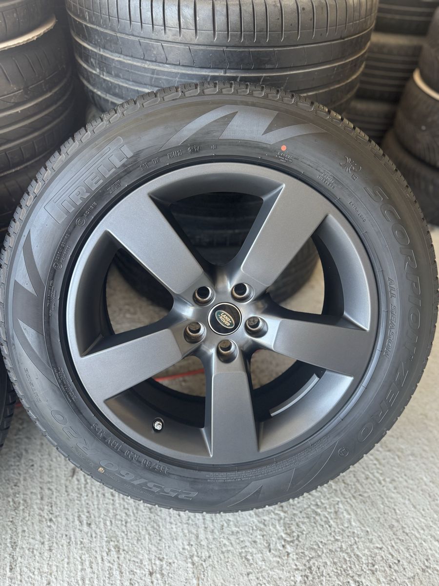 Range Rover Land Rover Defender R20 Originale  Pirelli Dot 2024 4