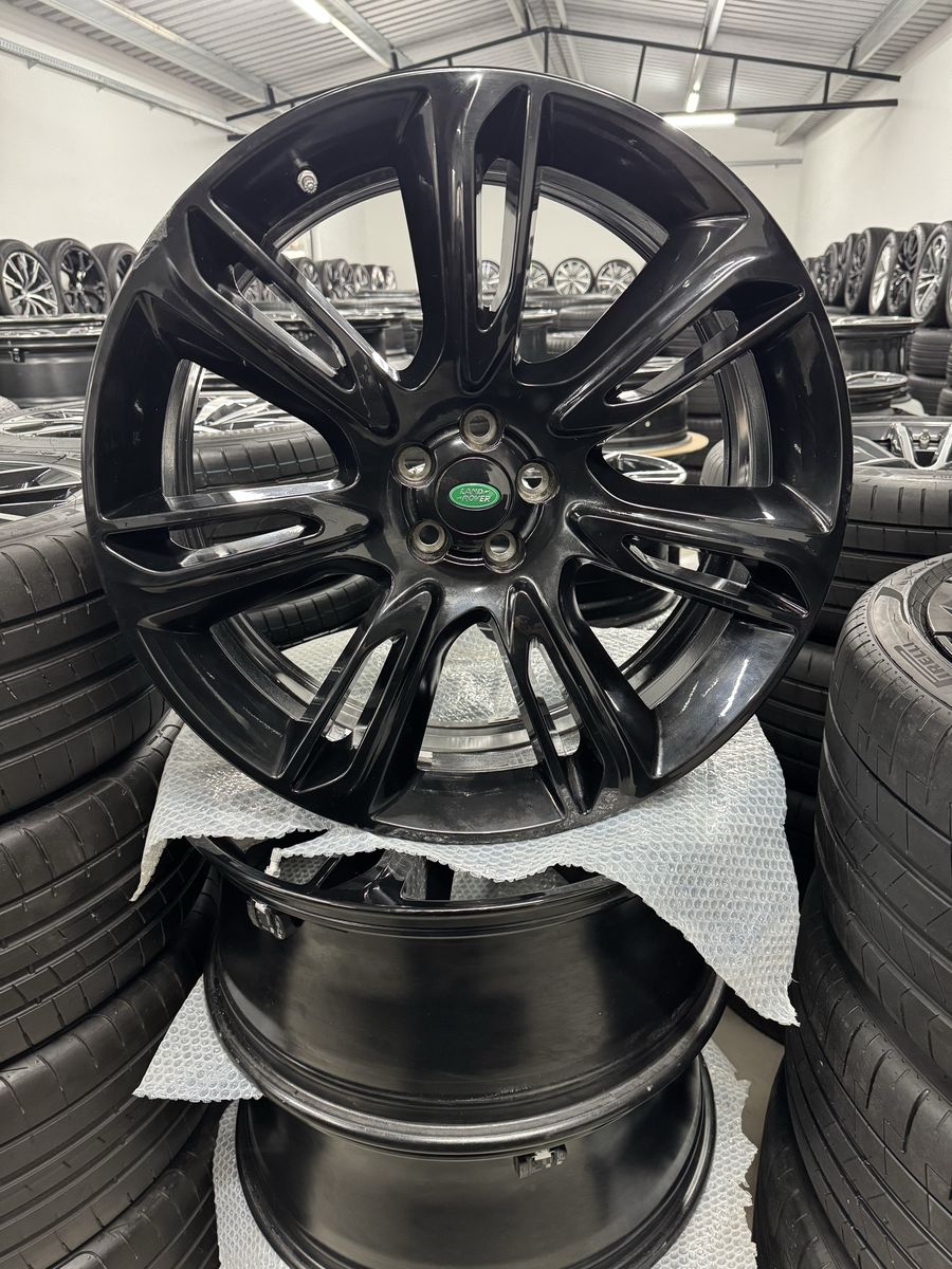 Originale Range Rover Velar R22 L560 3
