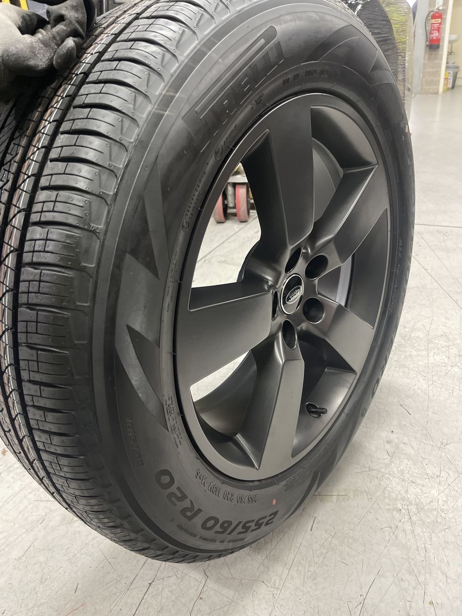 Range Land Rover Defender R20 5098 Style L663 5