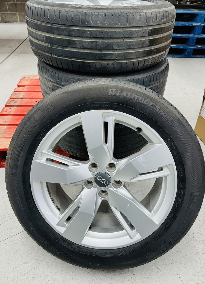 Audi Q5 R19 S-line SQ5 FY Michelin 60% 2021 de vara 2