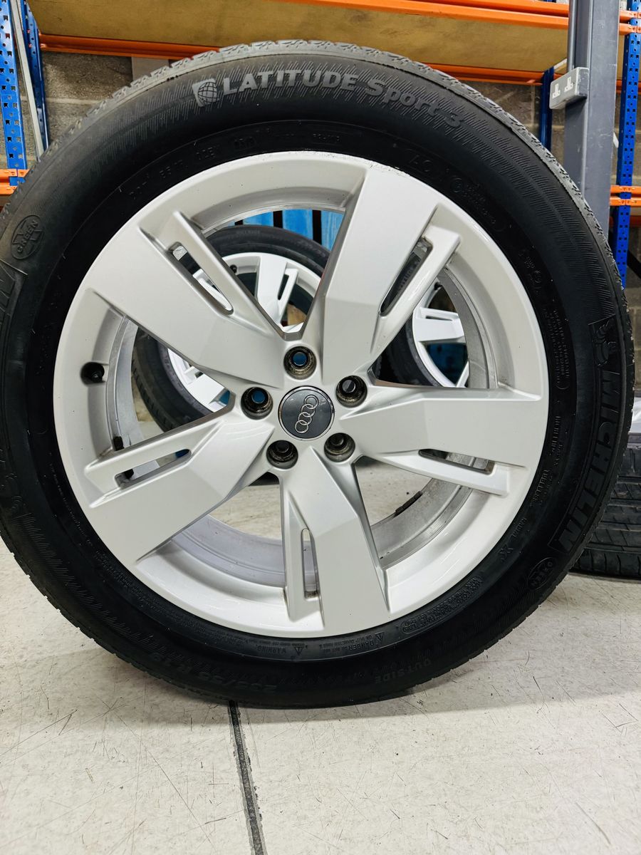Audi Q5 R19 S-line SQ5 FY Michelin 60% 2021 de vara 4