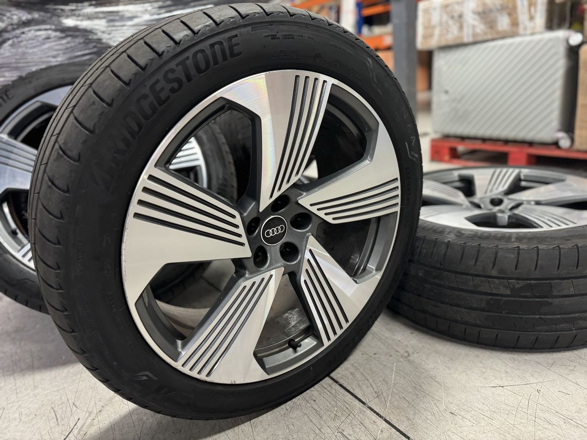 Audi Etron Q8 R21 Originale Brigestone de vara 60%