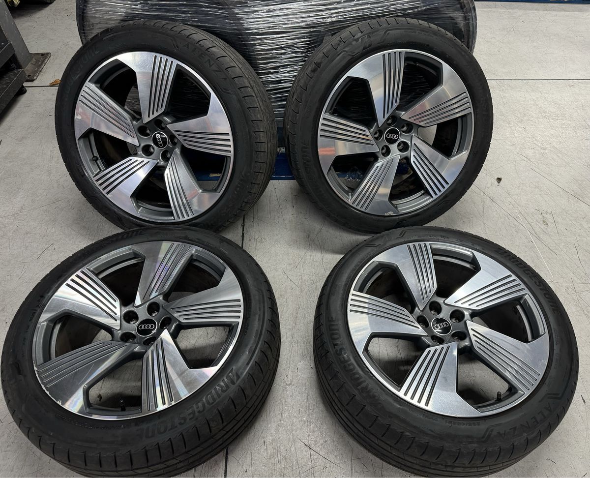 Audi Etron Q8 R21 Originale Brigestone de vara 60% 3