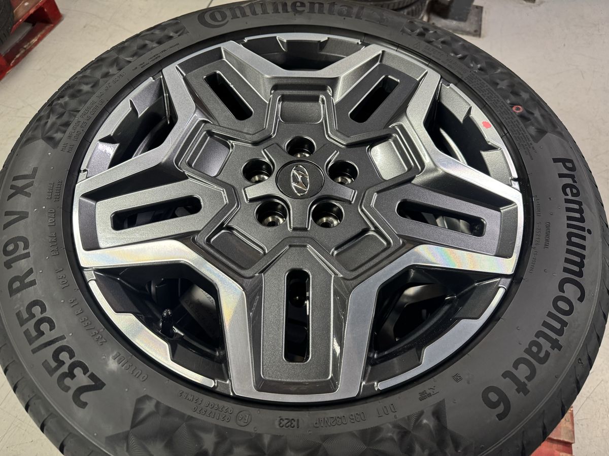 Hyundai Santa Fe R19 Originale Continental de vara 99% 45/2023 2