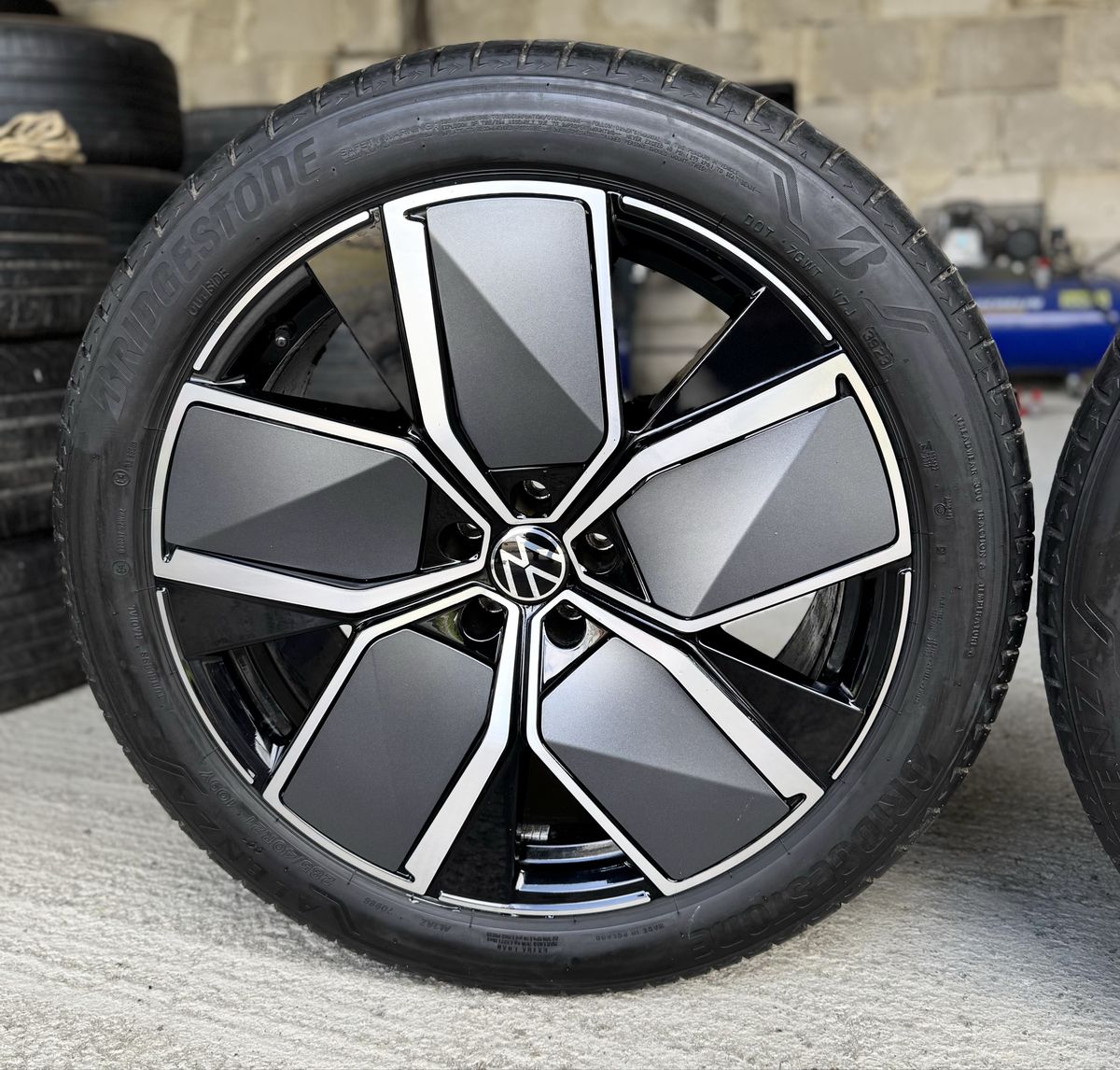 VW Touareg R21 Originale Brigestone 35/2023 Vara 90% 5
