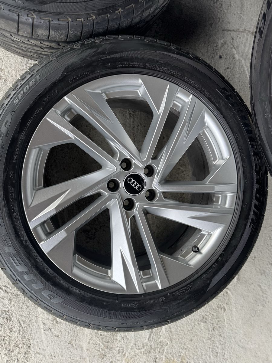 Audi Q7 R20 Originale Fara anvelope 2