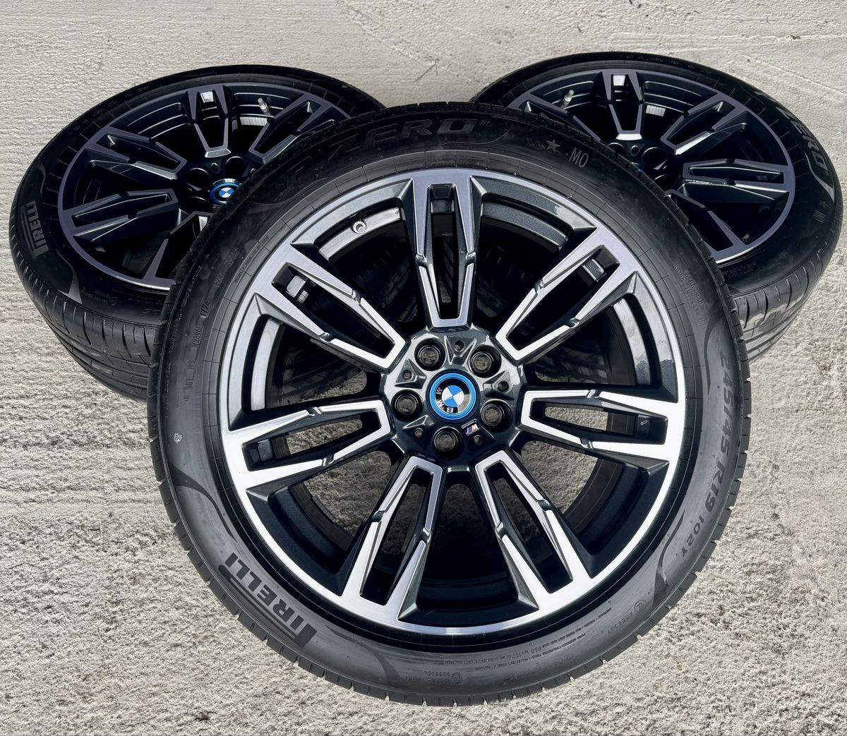 Bmw Seria5 i5 G60 R19 Originale 935M Pirelli 99% 2024 De vara 3