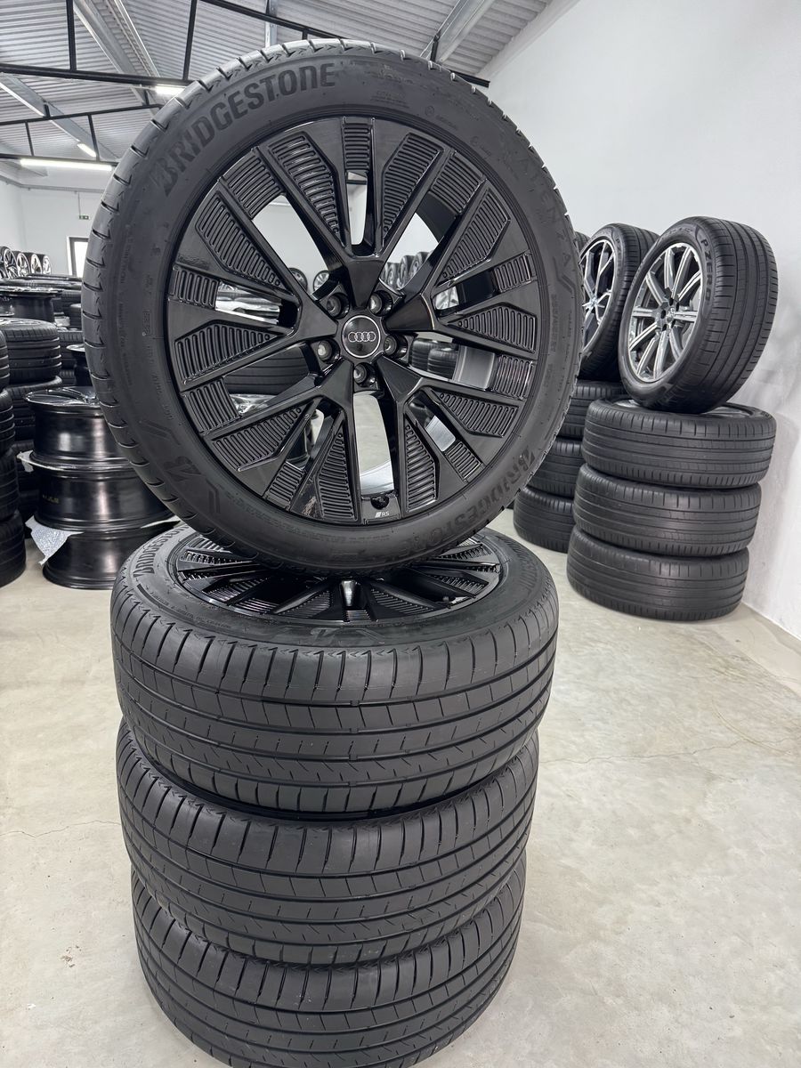 Audi Q8 Etron R21 Originale RS Negru Lucios Bridgestone de vara 5