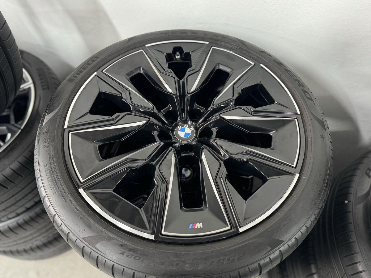 Bmw G70 i7 R21 Seria7 M909 Originale Aerodynamic Pirelli de vara 3