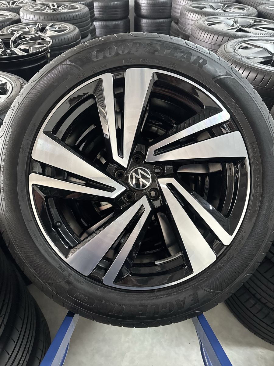 Touareg R20 Nevada Original Volkswagen Goodyear de vara 2