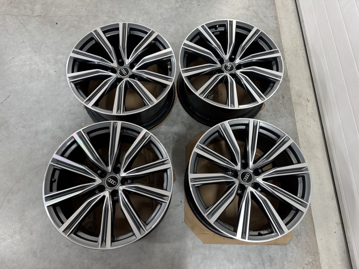 Audi Q8 SQ8 R21 Originale Bicolor 3