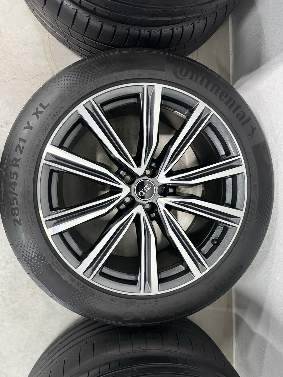 Audi Q8 SQ8 R21 Originale Continental de vara 44/2024 99% 5