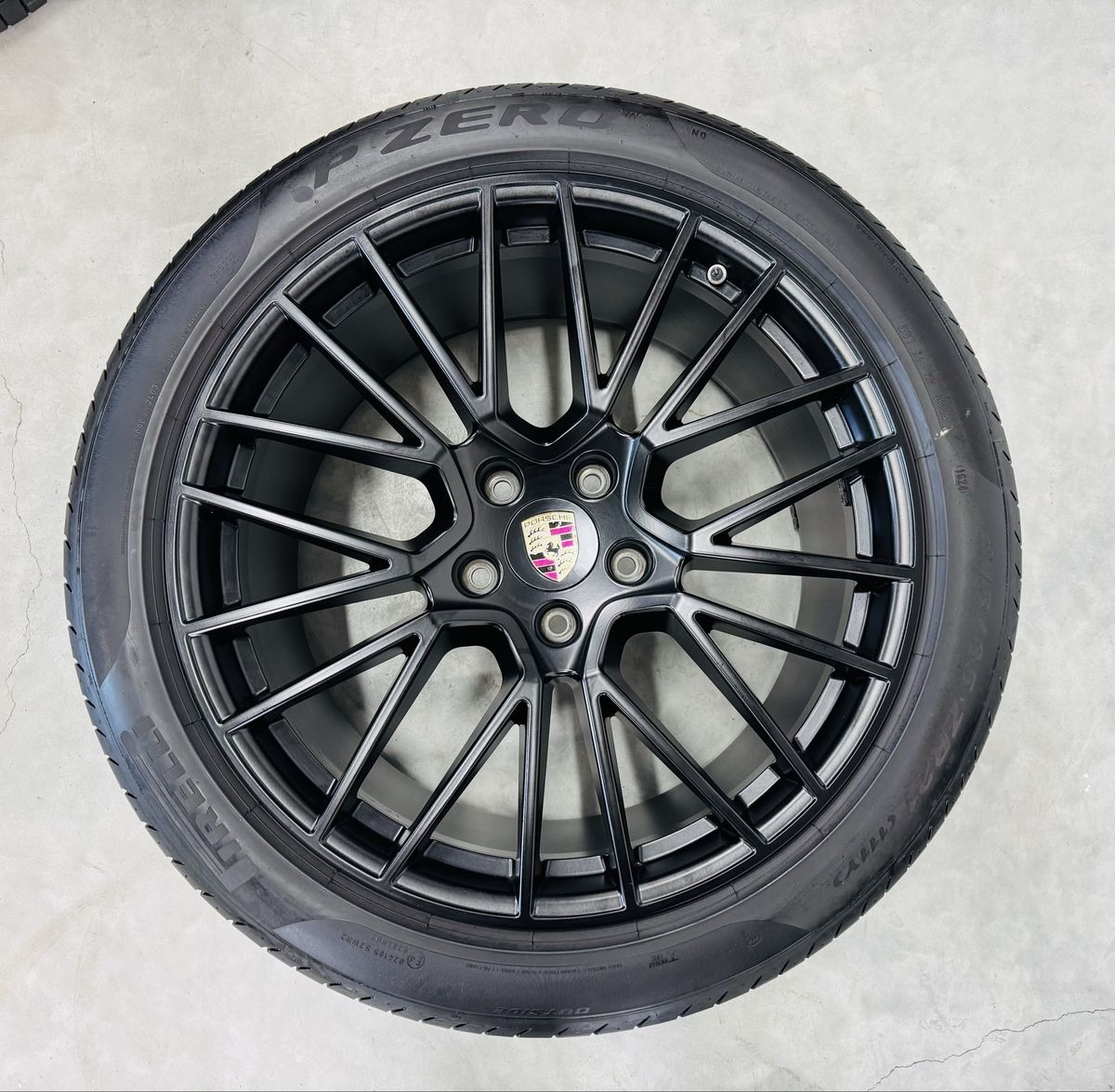 Porsche Cayenne R21 E3 9Y Facelift Spyder Negru Originale Pirelli de vara 2024 90% 4