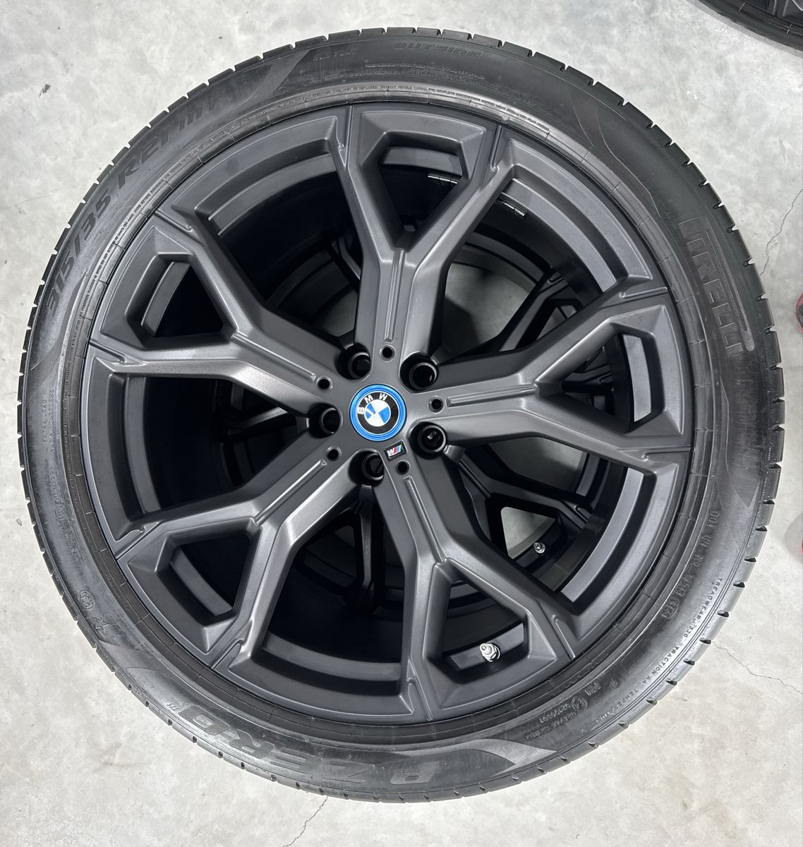 Bmw X5 X6 R21 G05 G06 Originale 741M Gri Mat Pirelli de vara 5