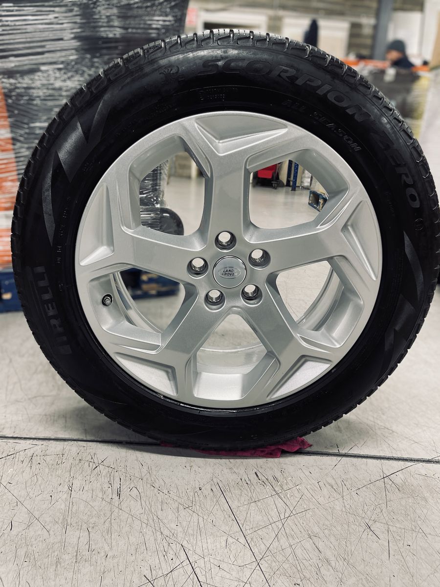 Originale Range Rover Sport/Vogue R20 Pirelli dot2022I