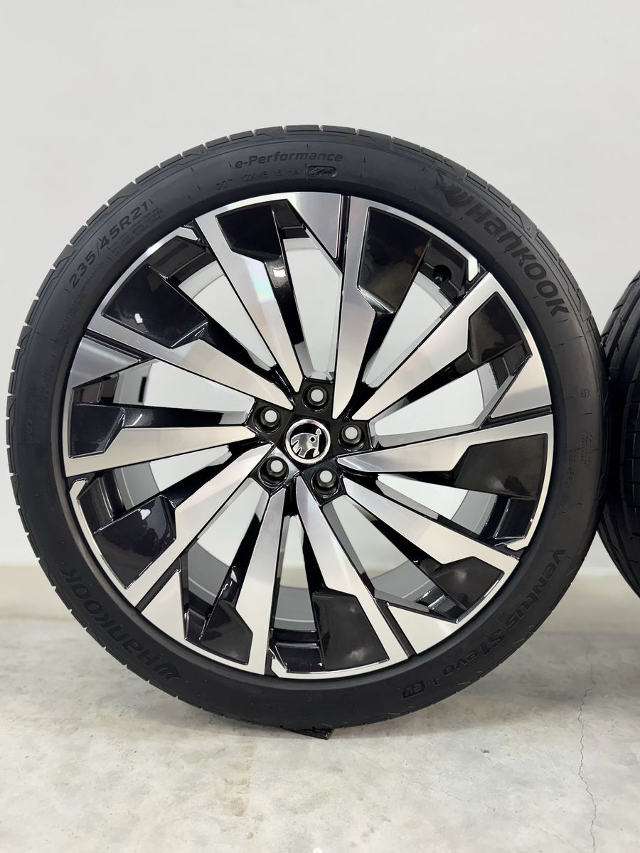 Skoda ENYAQ i4 R21 Elroq Supernova Originale Noi HankookVara2025